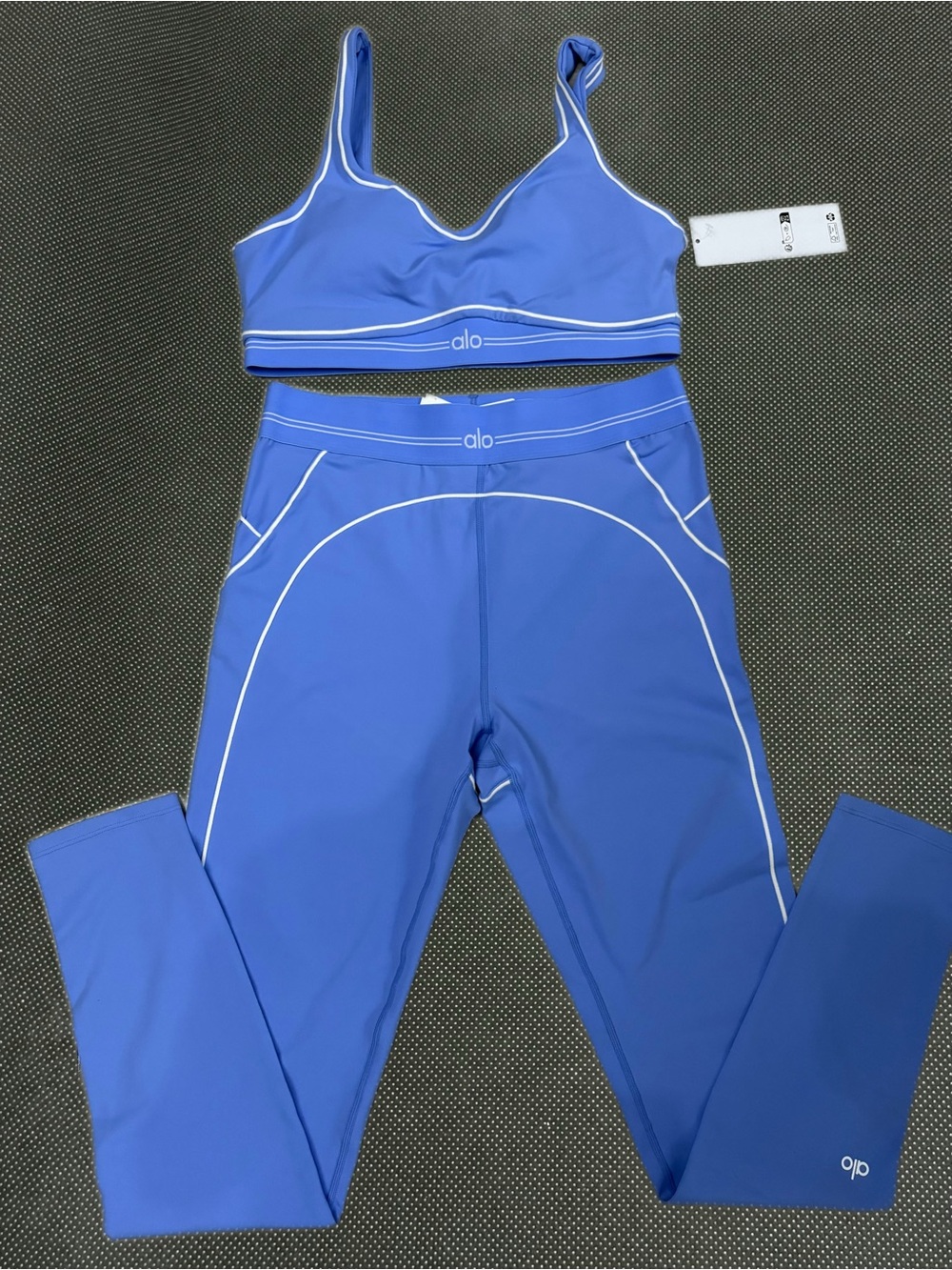 ALO Yoga Blue Two-Piece High-Waist Legging and Sports Bra Set